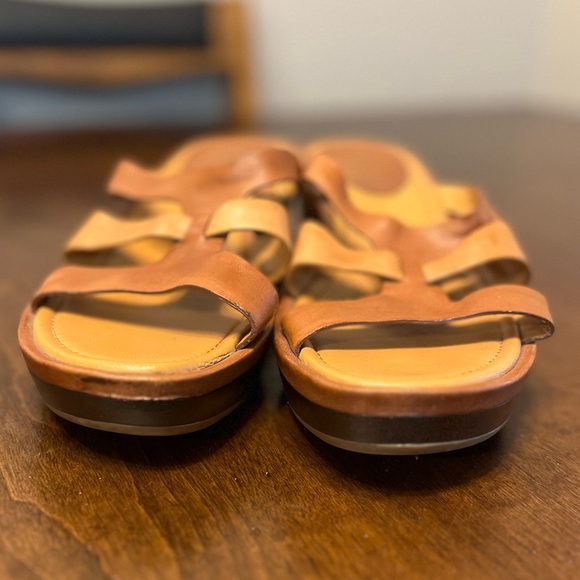 Cole Haan Leather Strappy Wedge Sandals Sz. 9 - Picture 3 of 12